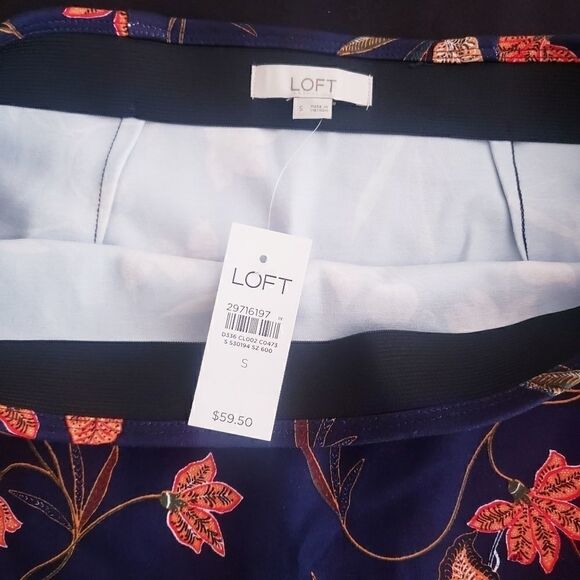 LOFT A-Line Knee Length Mini Skirt - Picture 2 of 9